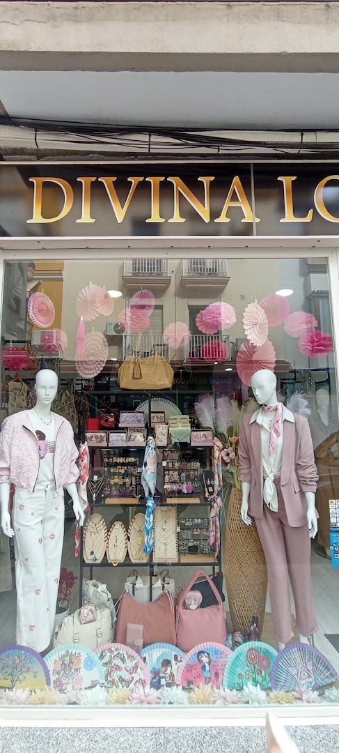 divina-lola-0