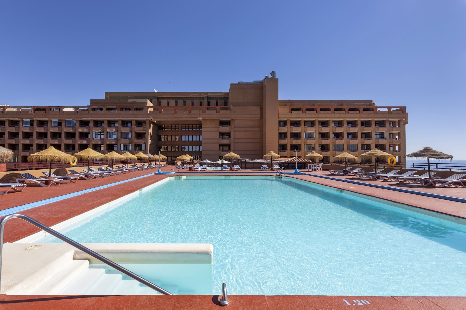 hotel-las-palmeras-0
