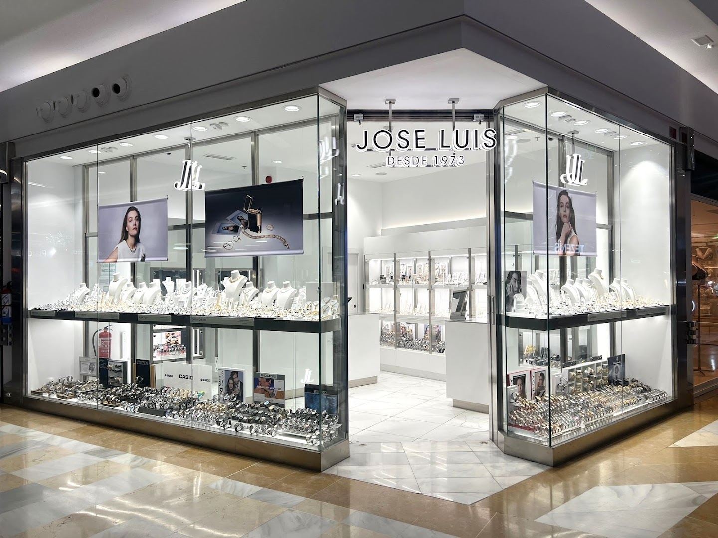 jose-luis-joyerias-miramar-0
