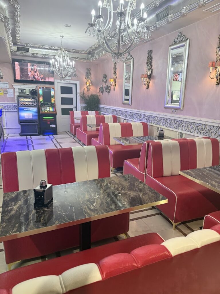 la-casa-del-shawarma-los-pacos-0 la-casa-del-shawarma-los-pacos-0