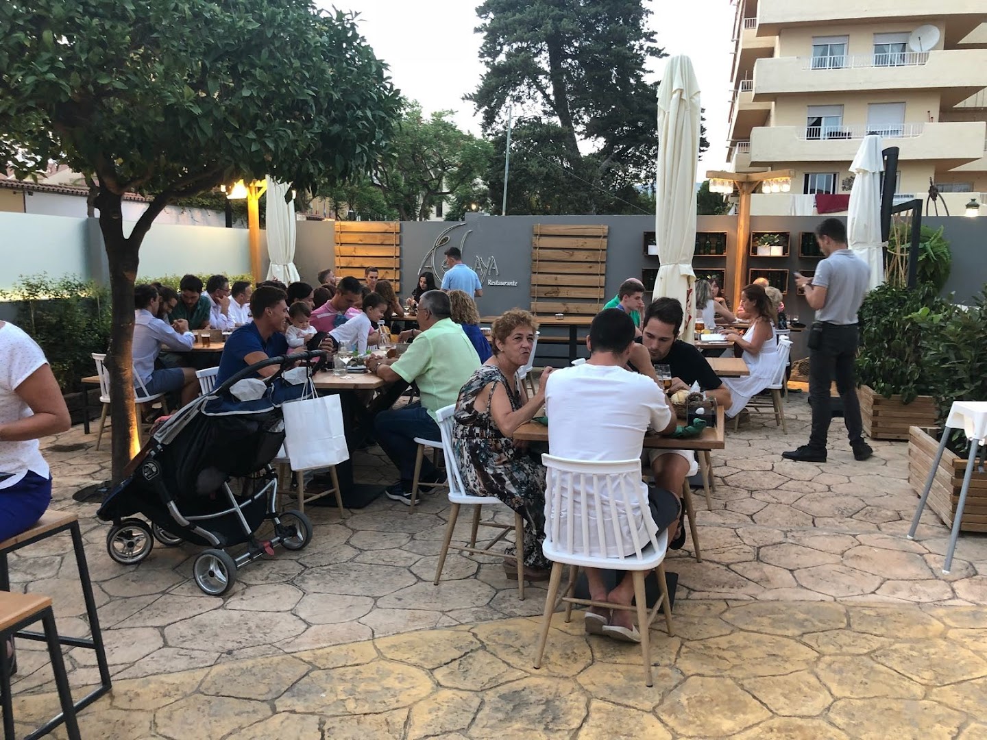a-esgaya-fuengirola-restaurante-0