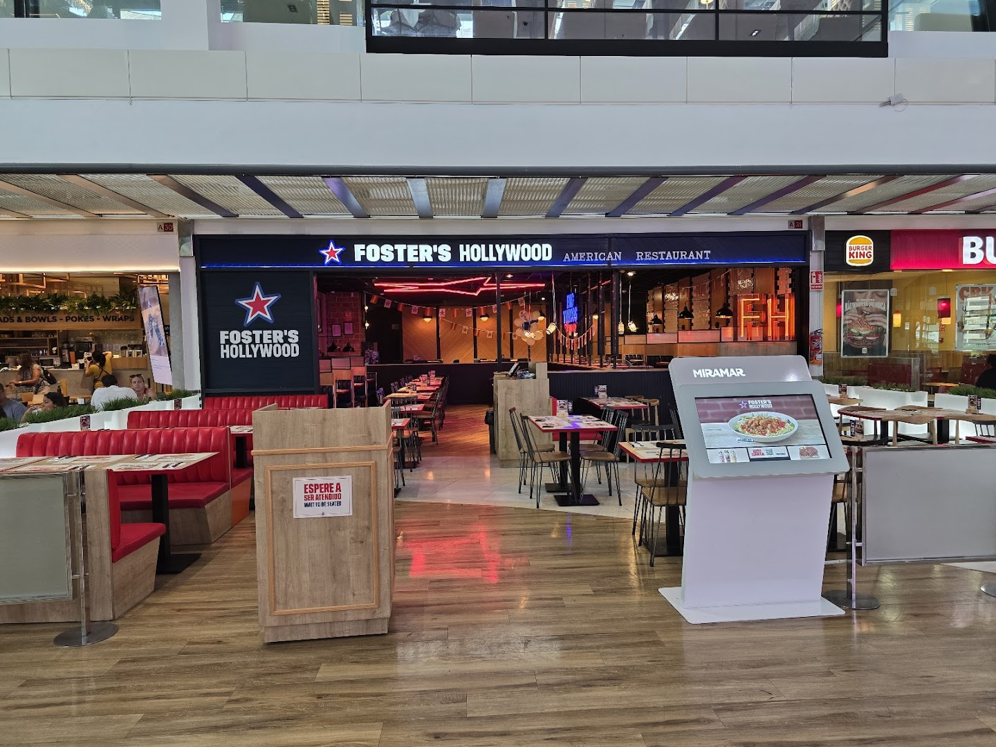 fosters-hollywood-0