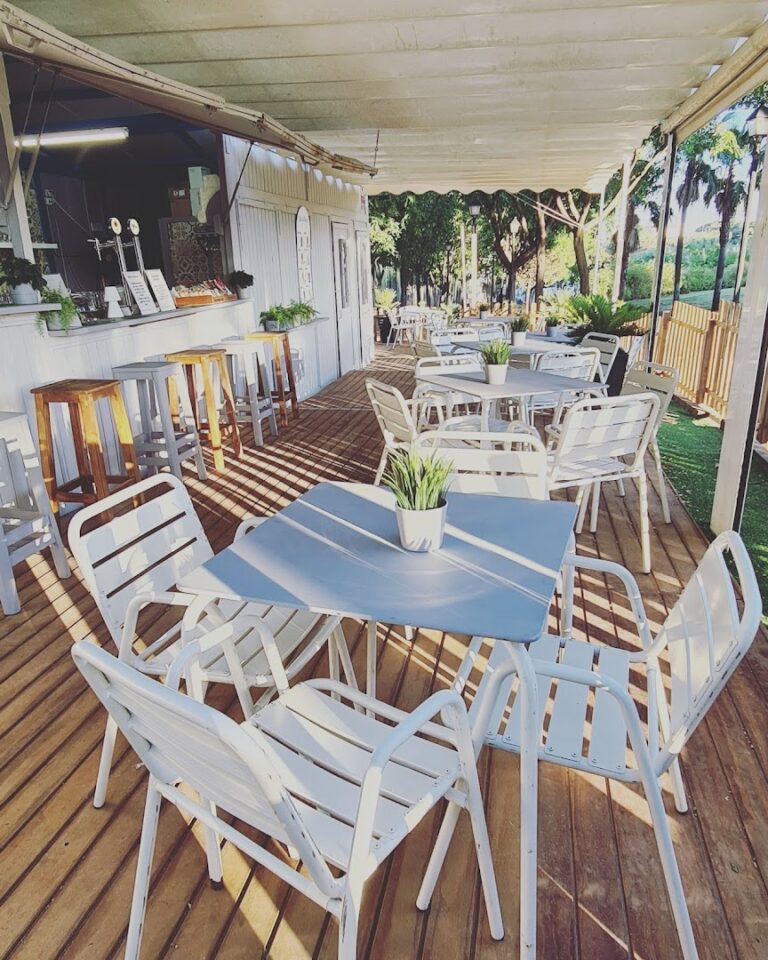 guau-guau-lounge-0 guau-guau-lounge-0