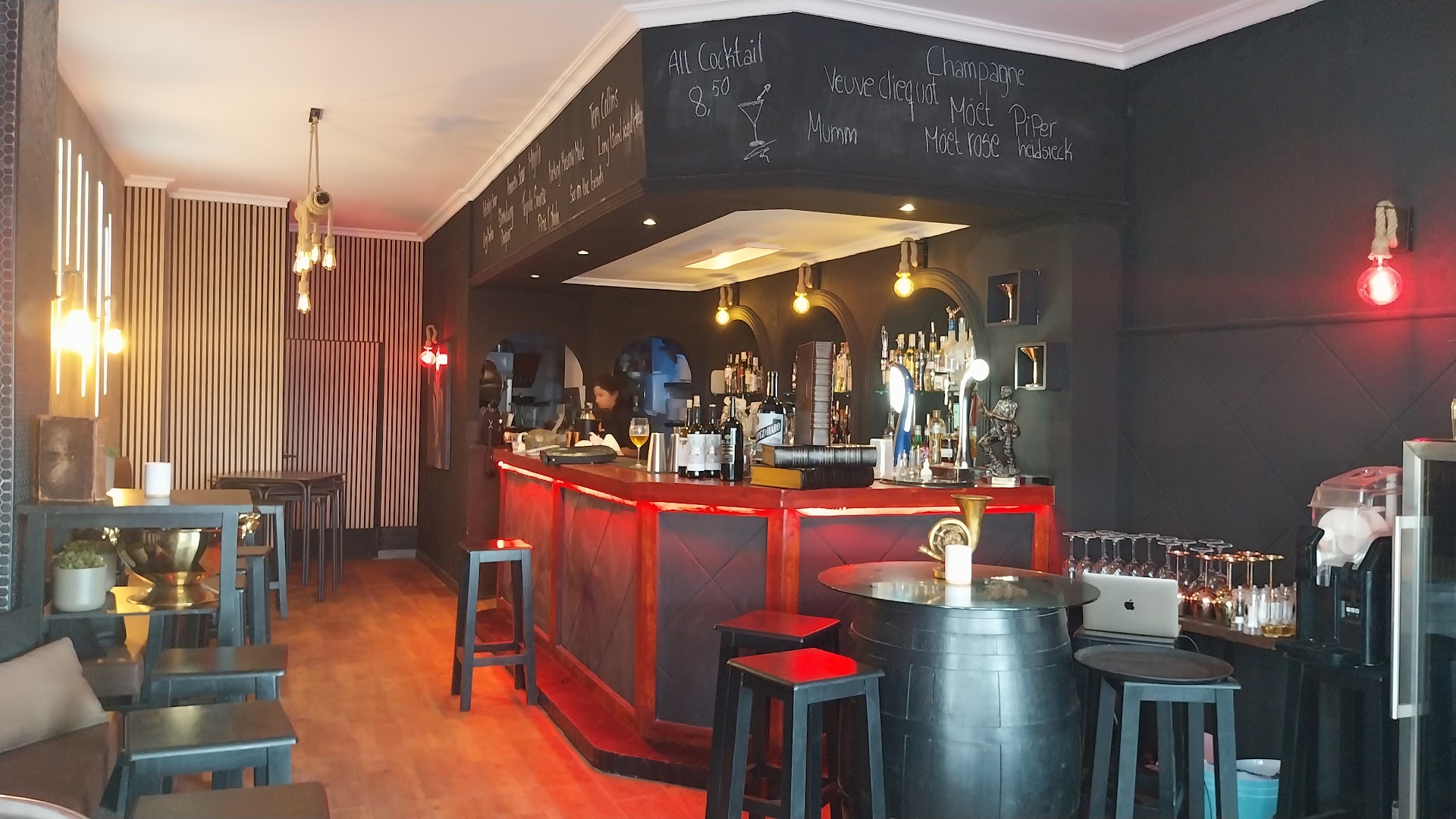 library-bar-0