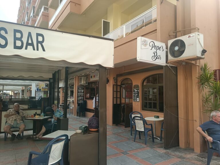 pepes-bar-0 pepes-bar-0