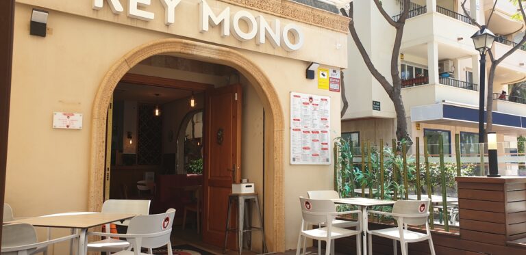 rey-mono-cafe-0