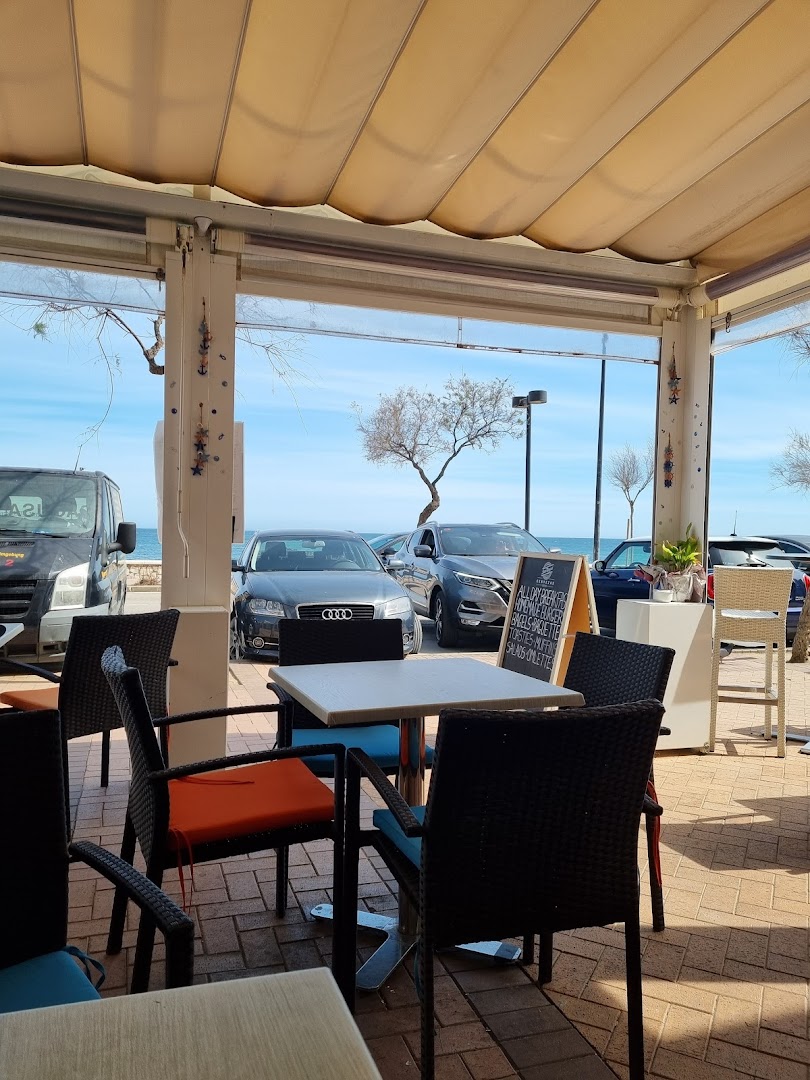 simmys-beach-cafe-and-bar-0