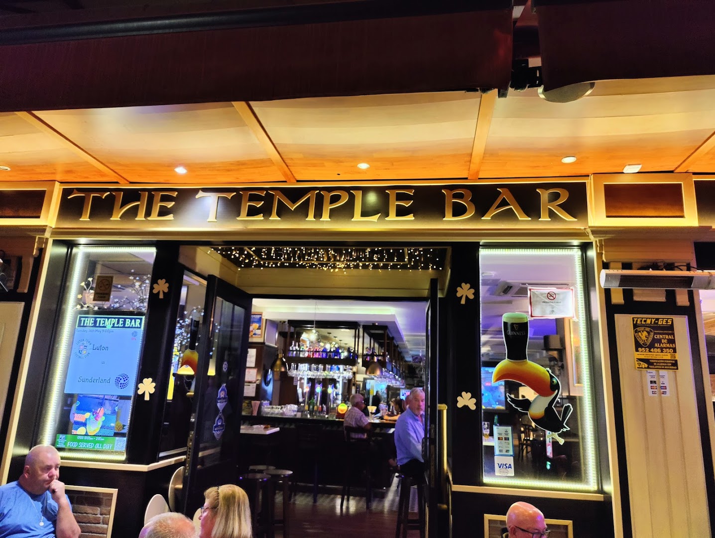 the-temple-bar-0