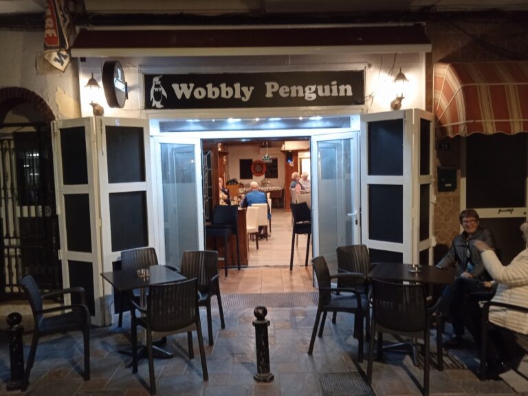 wobbly-penguin-0