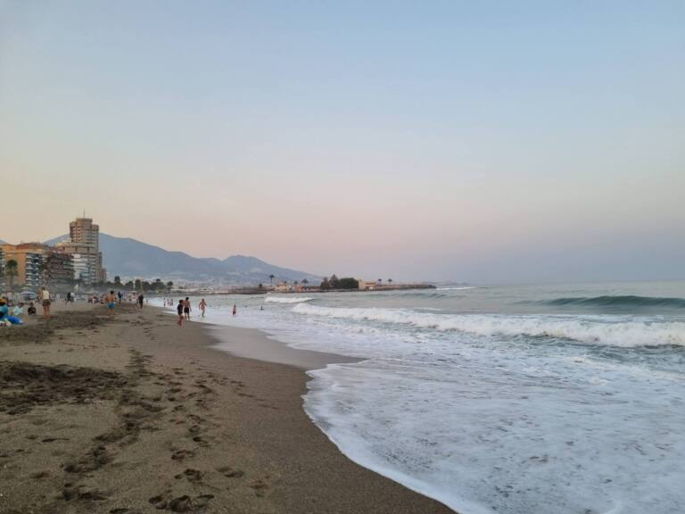 PLAYA DE FUENGIROLA 768x576